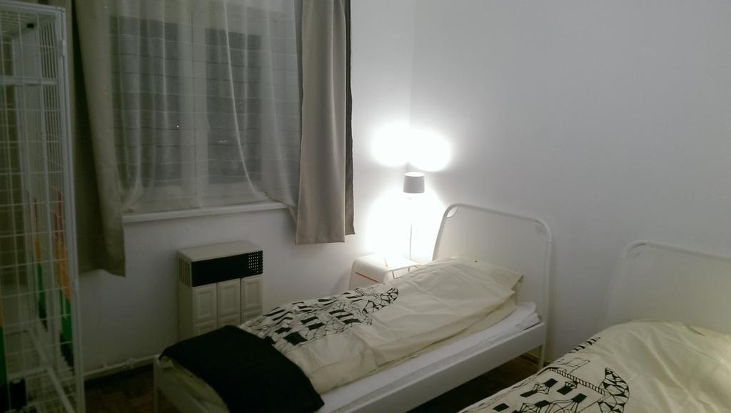 CH4 Apartment Mediaş Værelse billede