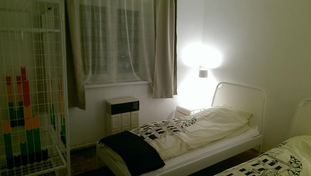CH4 Apartment Mediaş Værelse billede