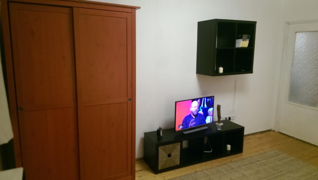 CH4 Apartment Mediaş Værelse billede