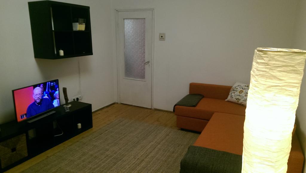 CH4 Apartment Mediaş Værelse billede